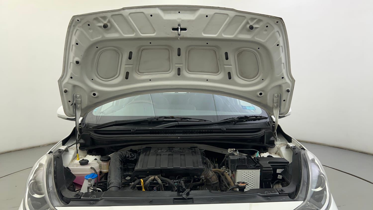 Used 2024 Hyundai Grand i10 Nios Sportz 1.2 Kappa CNG Cng Manual engine ENGINE & BONNET OPEN FRONT VIEW
