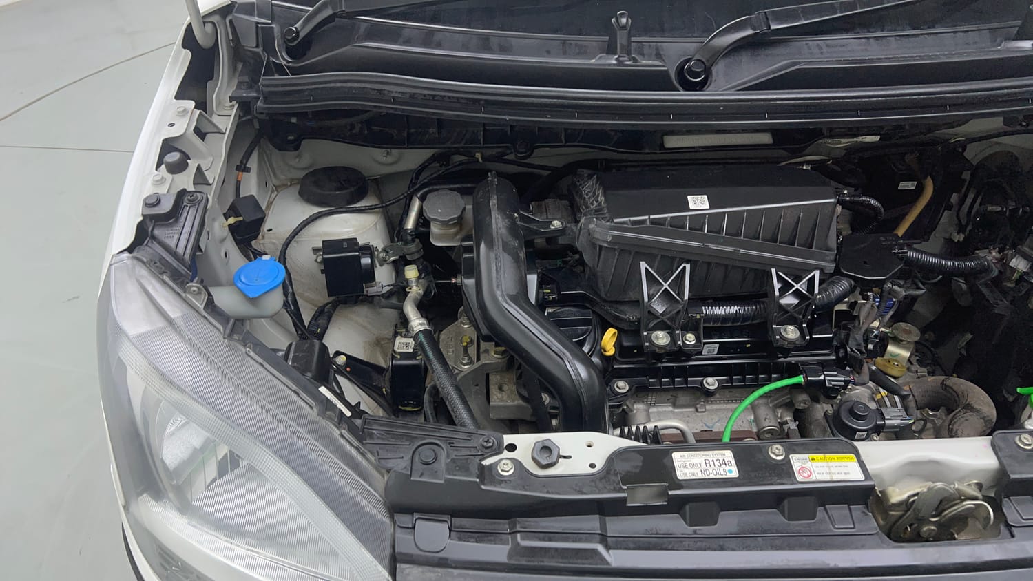 Used 2023 Maruti Suzuki Wagon R VXI 1.0 Petrol Manual engine ENGINE RIGHT SIDE VIEW