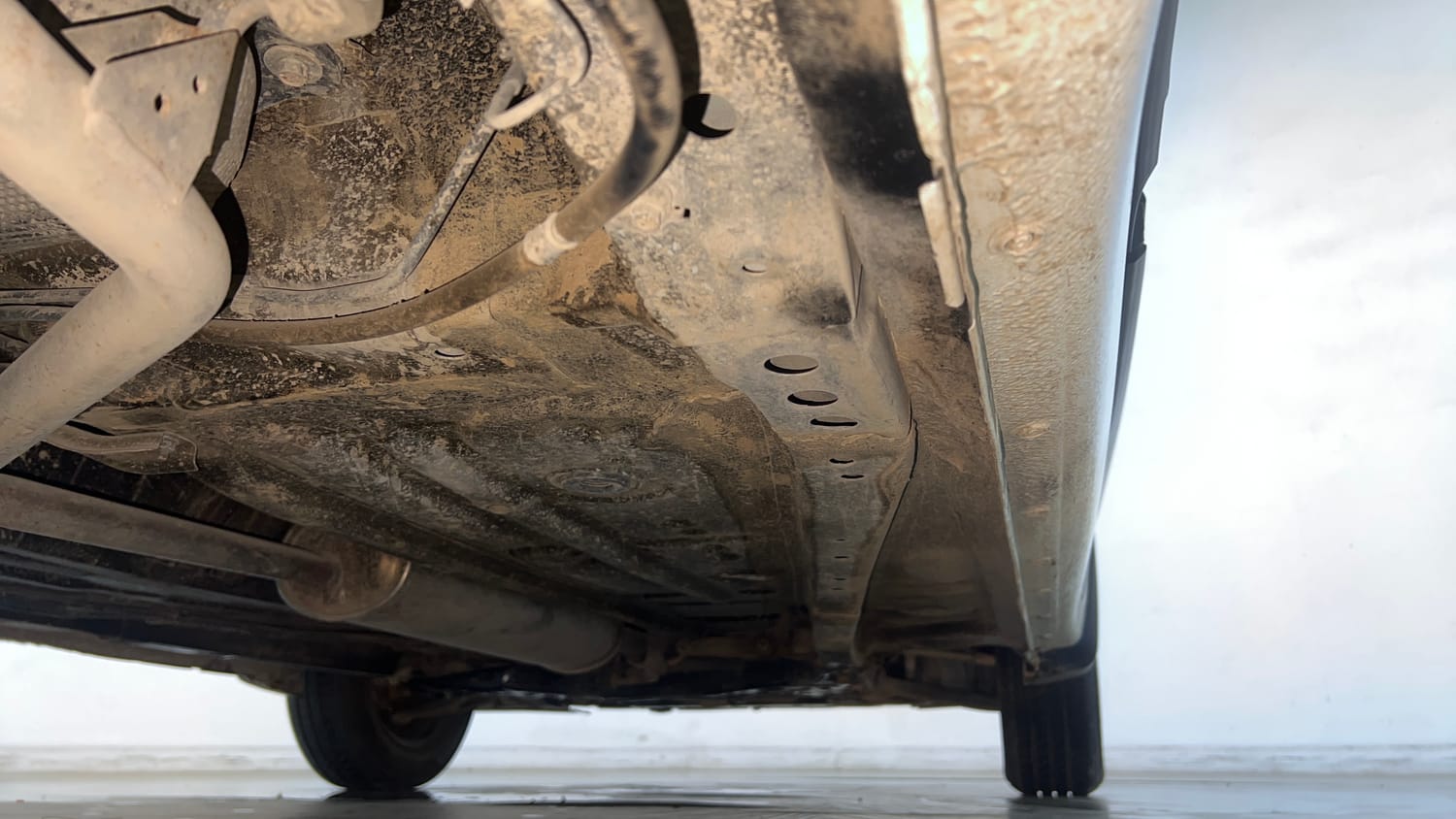 Used 2023 Maruti Suzuki Wagon R VXI 1.0 Petrol Manual extra REAR RIGHT UNDERBODY VIEW