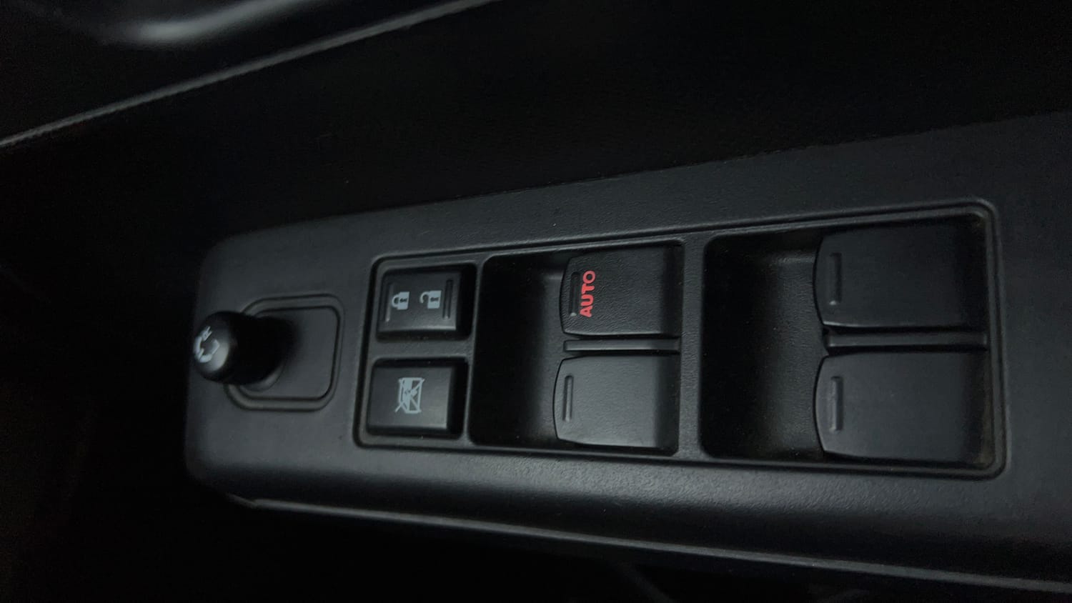 Used 2023 Maruti Suzuki Wagon R VXI 1.0 Petrol Manual top_features Power windows