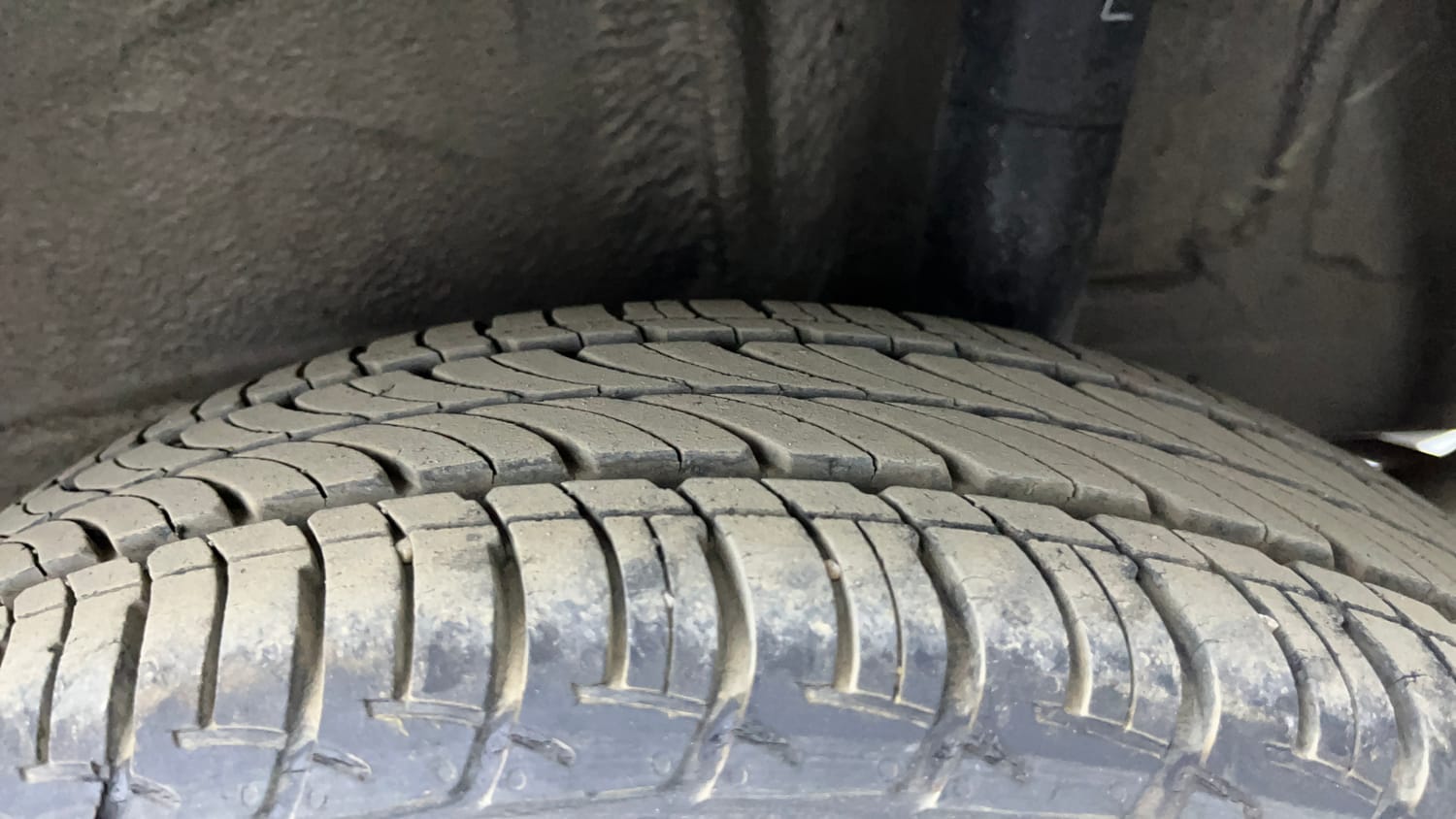Used 2022 Maruti Suzuki Wagon R ZXi 1.2 Petrol Manual tyres LEFT REAR TYRE TREAD VIEW