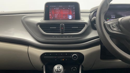 Used 2022 Tata Altroz XZ Petrol Petrol Manual top_features Integrated (in-dash) music system