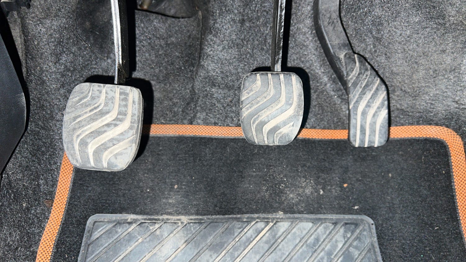 Used 2020 Renault Kwid CLIMBER 1.0 Petrol Manual interior PEDALS VIEW