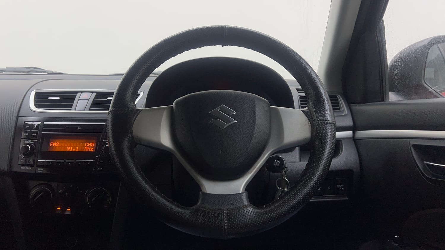 Used 2015 Maruti Suzuki Swift VXi Petrol Manual interior STEERING VIEW