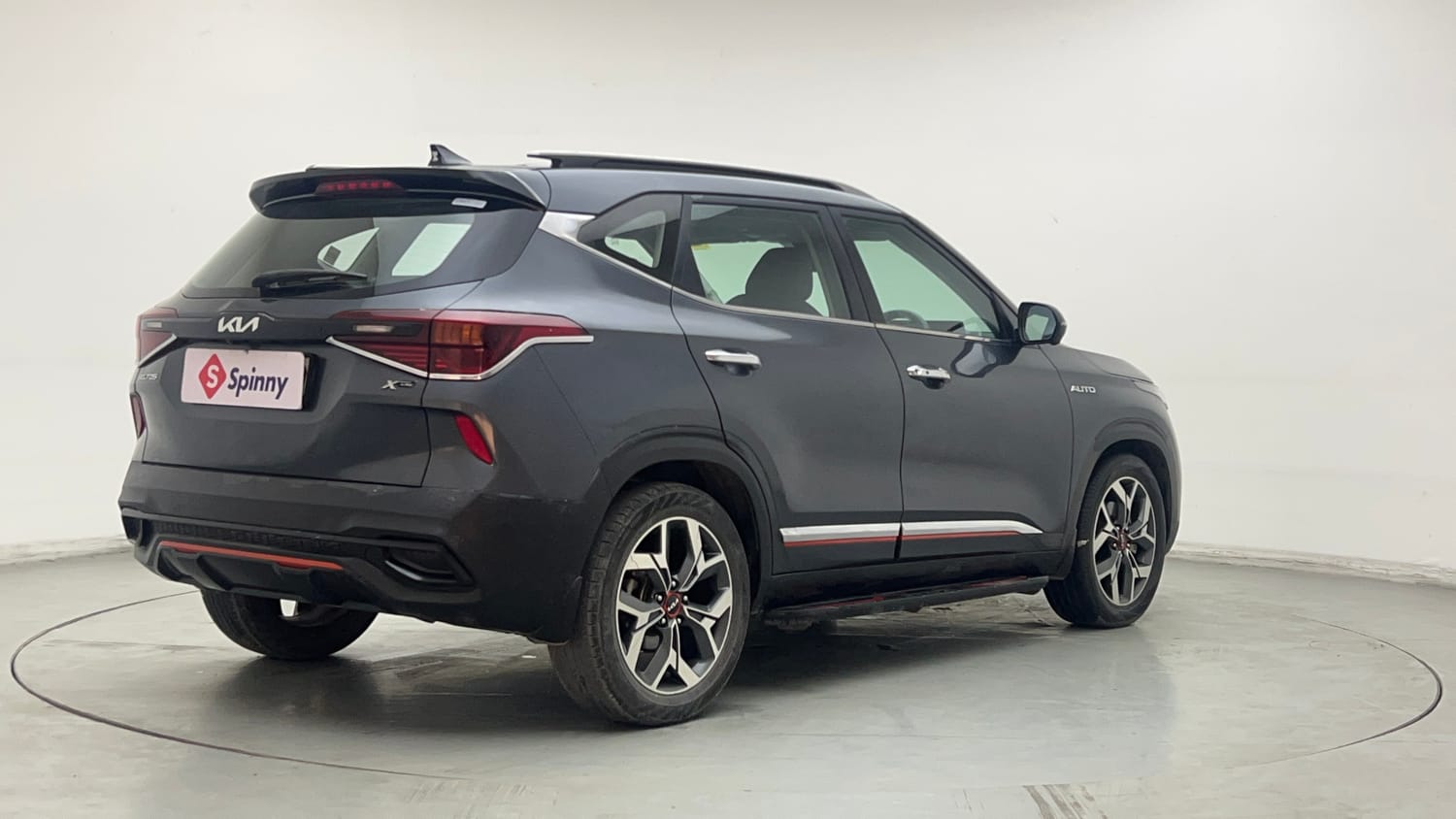 Used 2022 Kia Seltos X Line 1.5 Diesel AT Diesel Automatic exterior RIGHT REAR CORNER VIEW