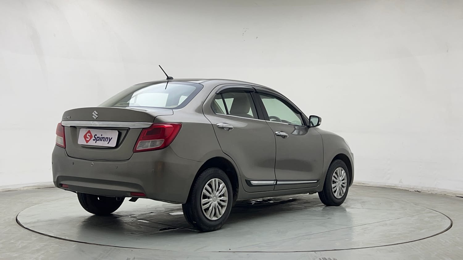 Used 2019 Maruti Suzuki Dzire VXi AMT Petrol Automatic exterior RIGHT REAR CORNER VIEW