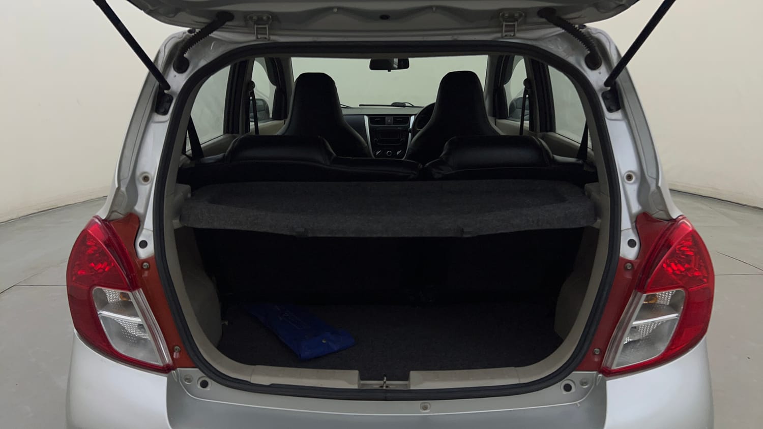 Used 2019 Maruti Suzuki Celerio ZXi Petrol Manual interior DICKY INSIDE VIEW