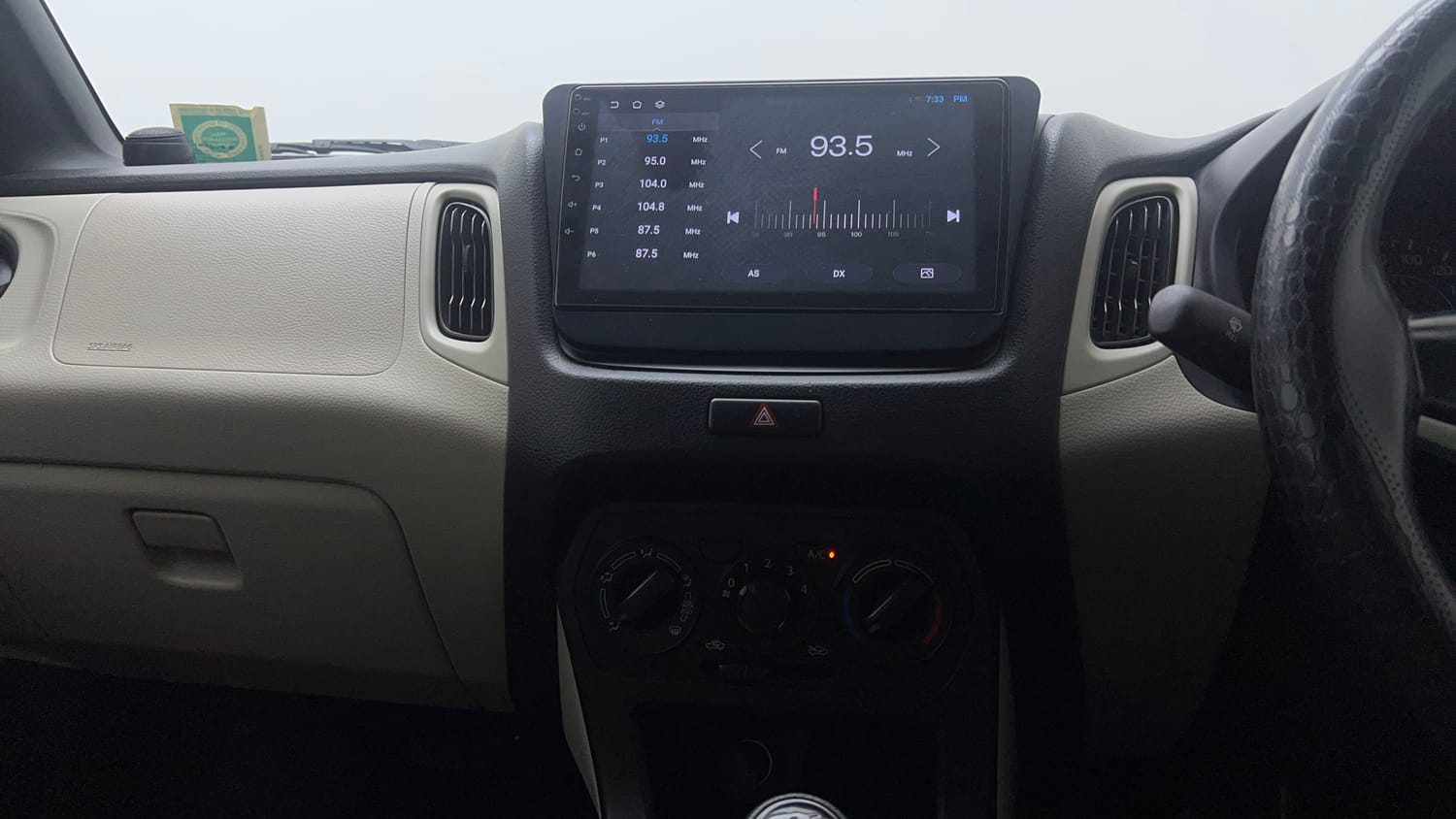 Used 2023 Maruti Suzuki Wagon R VXI 1.0 Petrol Manual interior MUSIC SYSTEM & AC CONTROL VIEW