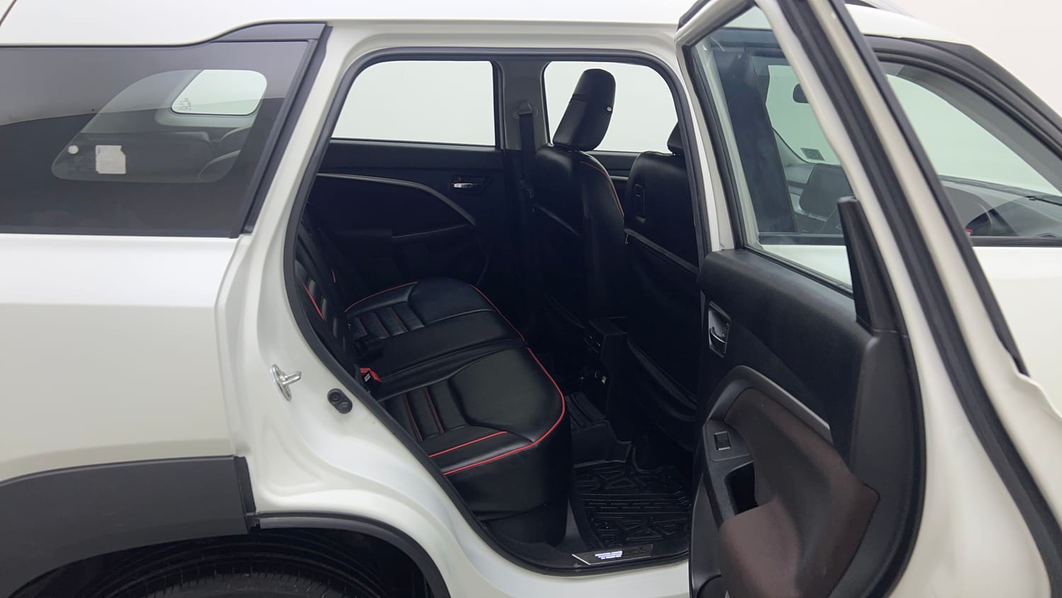 Used 2024 Maruti Suzuki Brezza ZXi Petrol Manual interior RIGHT SIDE REAR DOOR CABIN VIEW