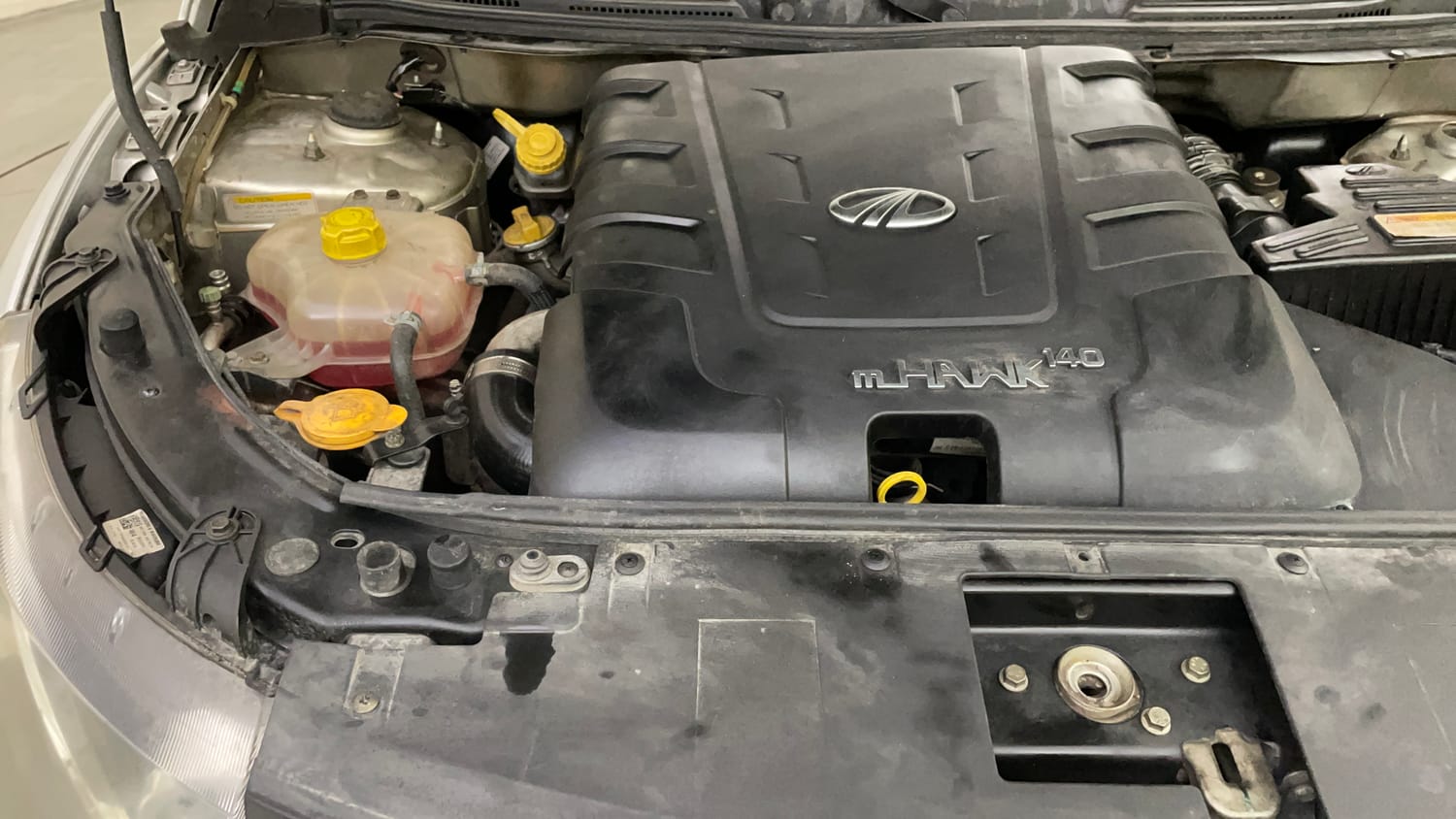 Used 2016 Mahindra XUV500 W4 Diesel Manual engine ENGINE RIGHT SIDE VIEW
