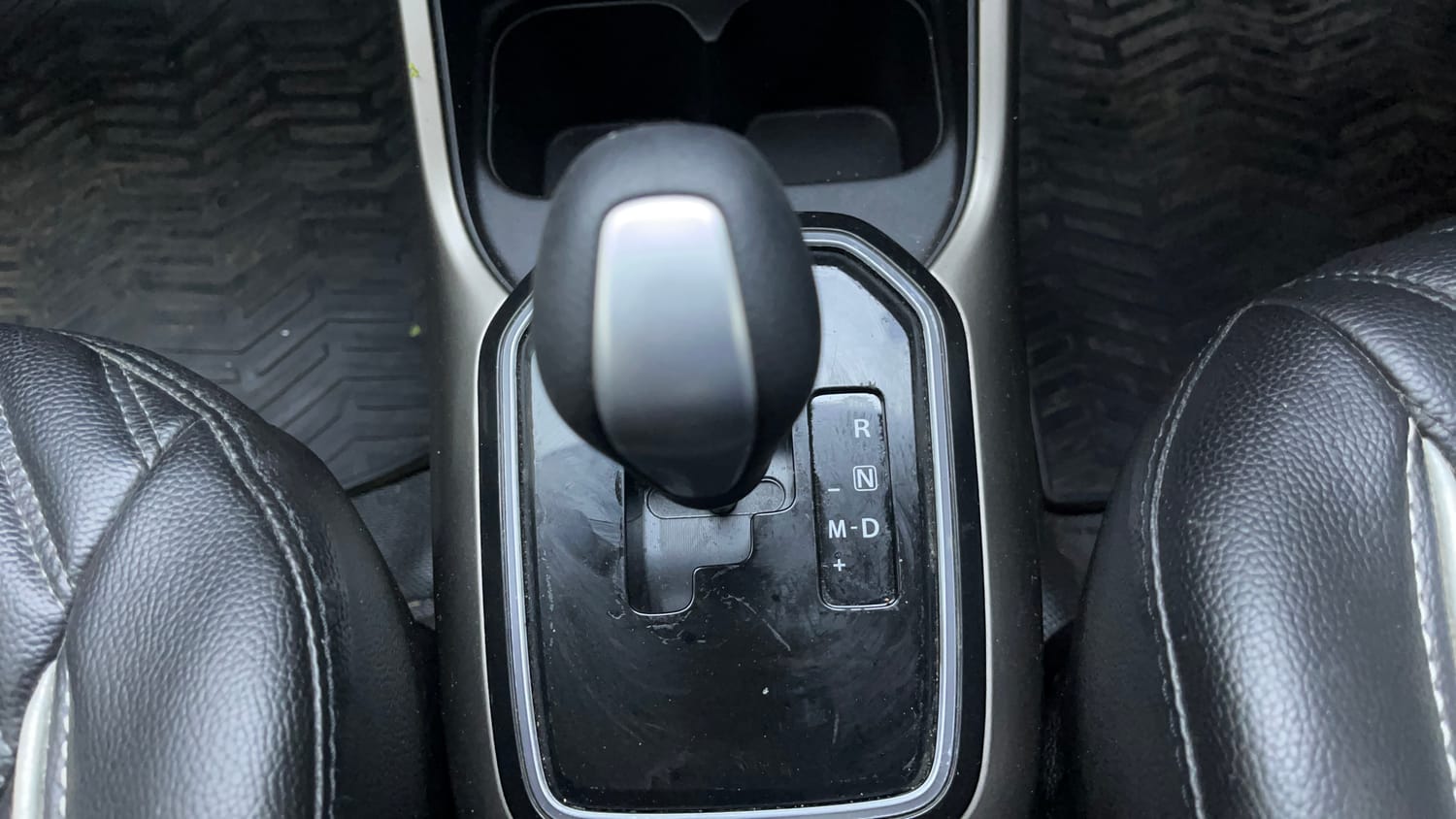 Used 2020 Maruti Suzuki Ignis Alpha 1.2 AMT Petrol Automatic interior GEAR  KNOB VIEW