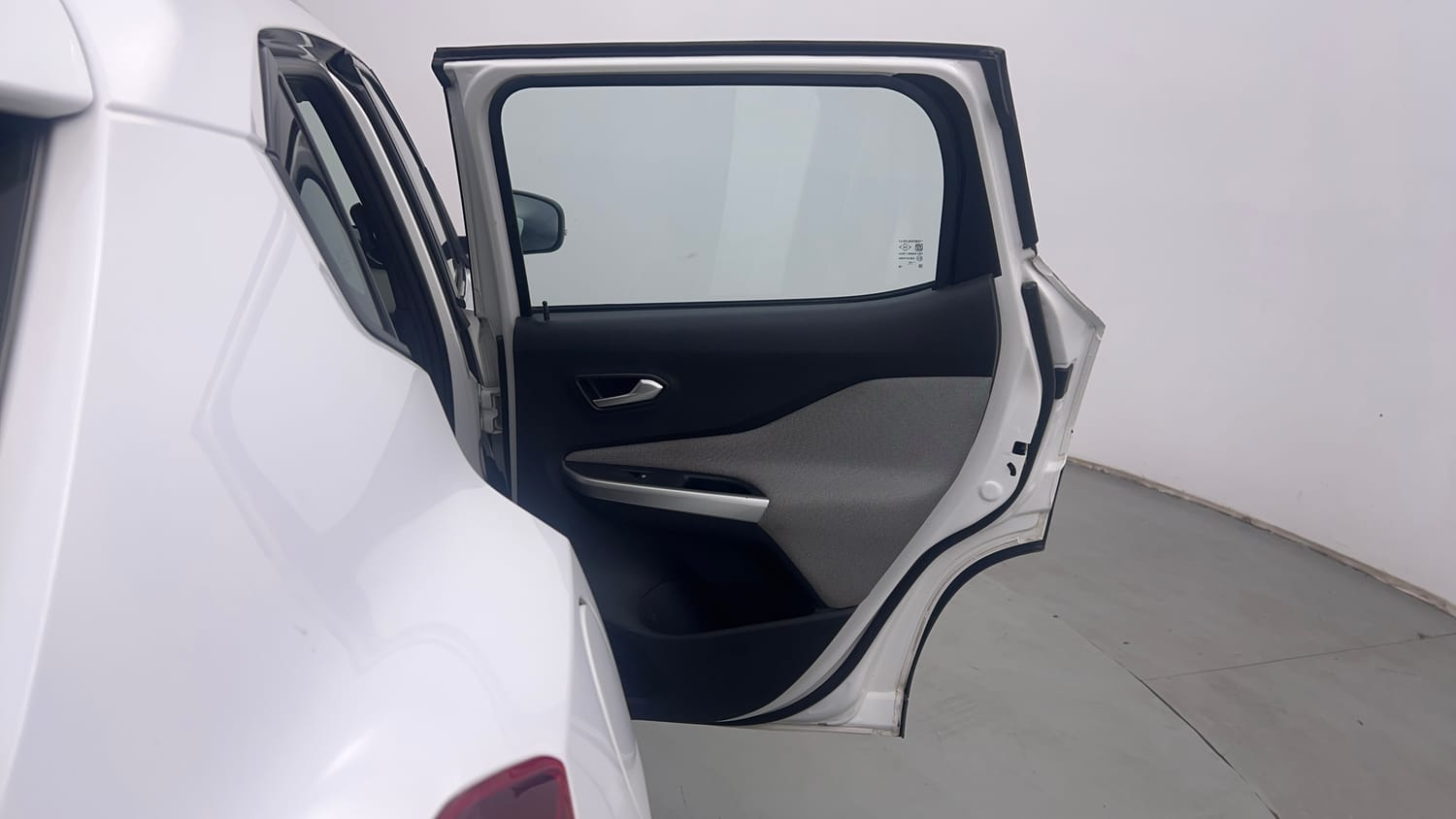 Used 2021 Nissan Magnite XL Petrol Manual interior RIGHT REAR DOOR OPEN VIEW