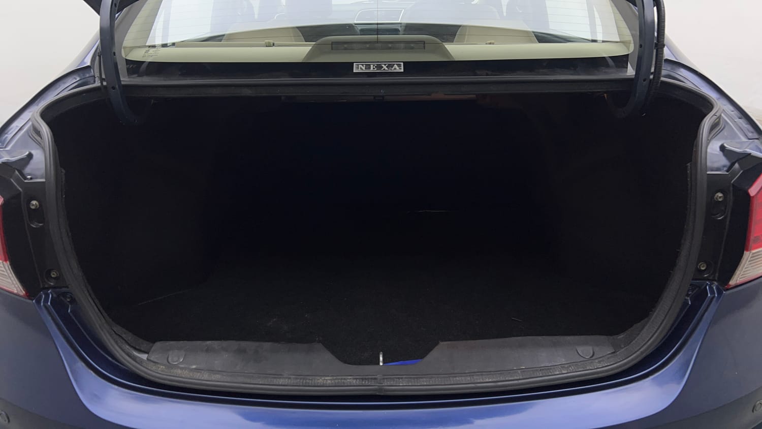 Used 2018 Maruti Suzuki Ciaz Zeta 1.4 AT Petrol Automatic interior DICKY INSIDE VIEW