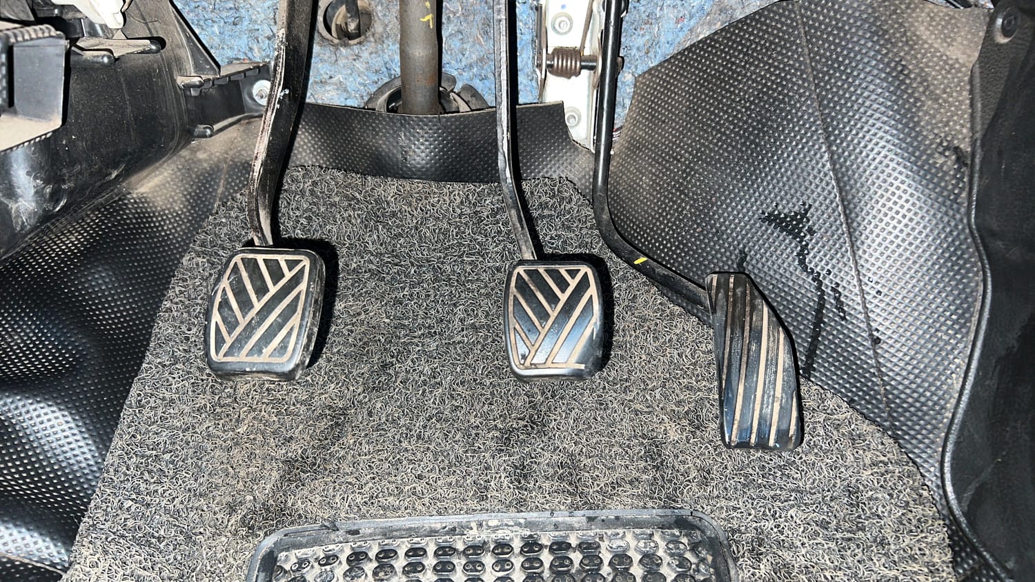 Used 2016 Maruti Suzuki Wagon R LXI CNG Cng Manual interior PEDALS VIEW