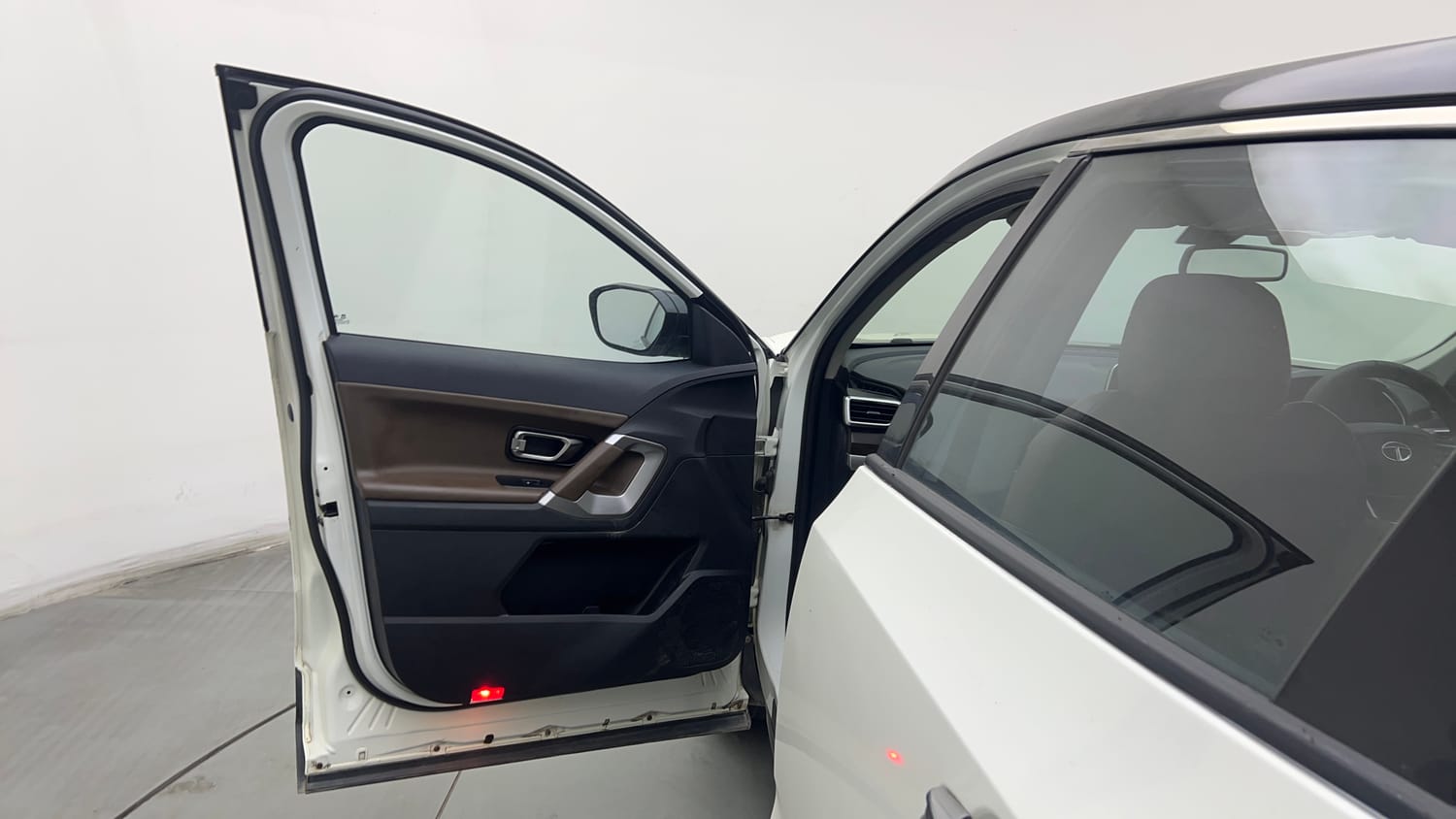 Used 2021 Tata Harrier XZA Plus Dual Tone Diesel Automatic interior LEFT FRONT DOOR OPEN VIEW