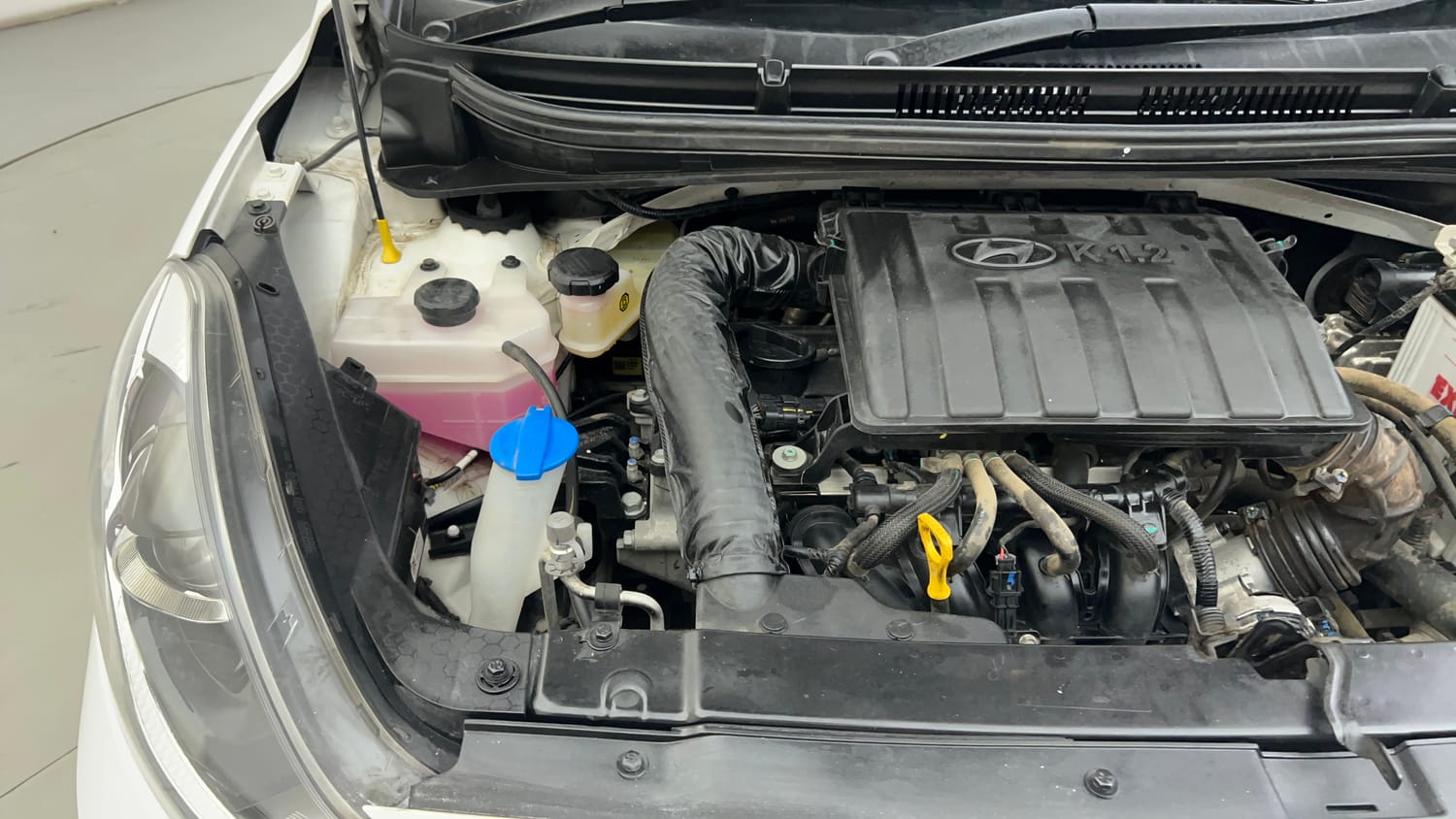 Used 2024 Hyundai Grand i10 Nios Sportz 1.2 Kappa CNG Cng Manual engine ENGINE RIGHT SIDE VIEW