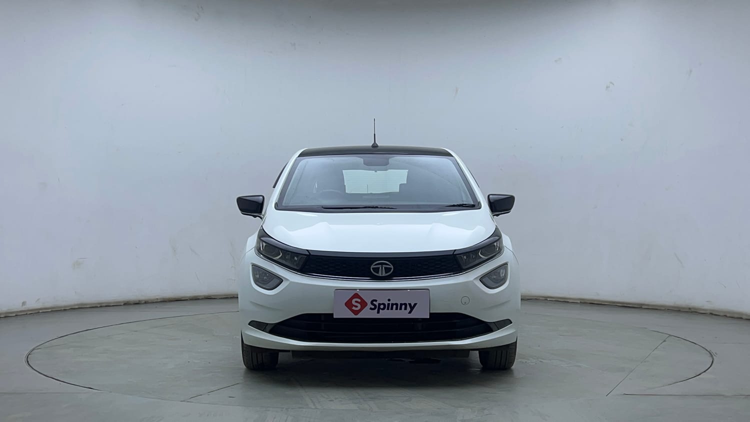 Used 2022 Tata Altroz XZ Plus Diesel Diesel Manual exterior FRONT VIEW