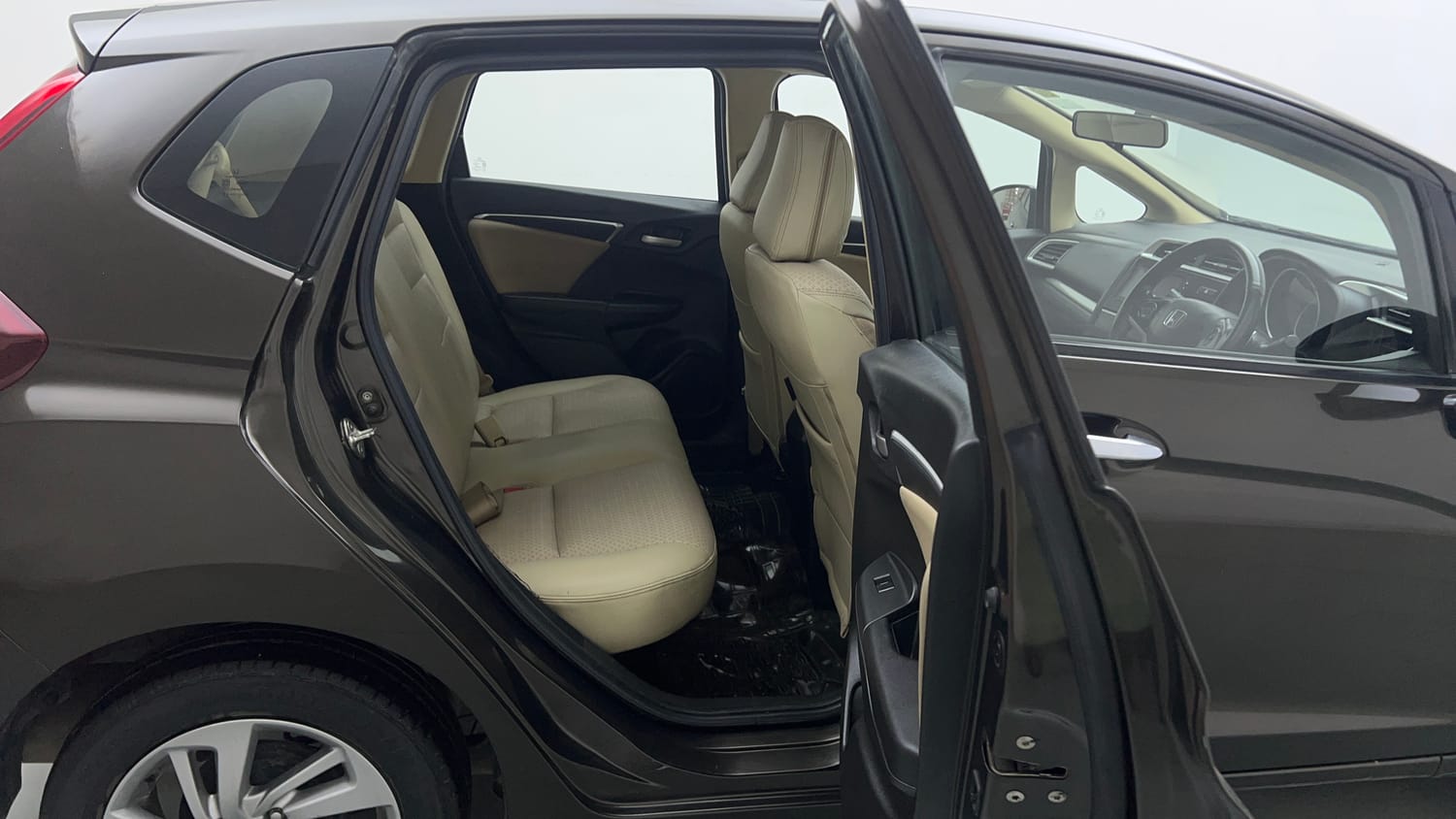 Used 2022 Honda Jazz VX CVT Petrol Automatic interior RIGHT SIDE REAR DOOR CABIN VIEW