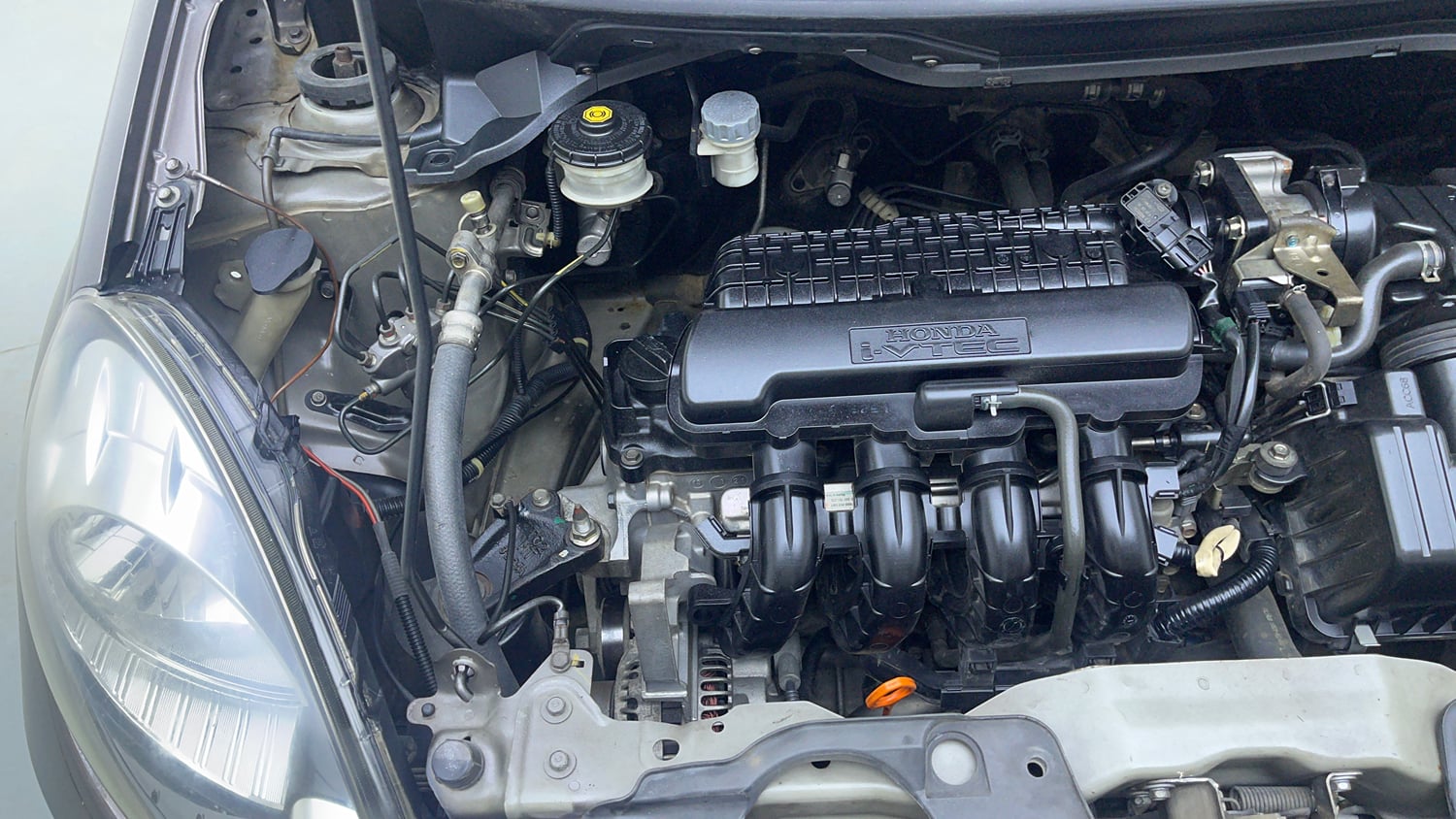 Used 2013 Honda Brio S(O)MT Petrol Manual engine ENGINE RIGHT SIDE VIEW