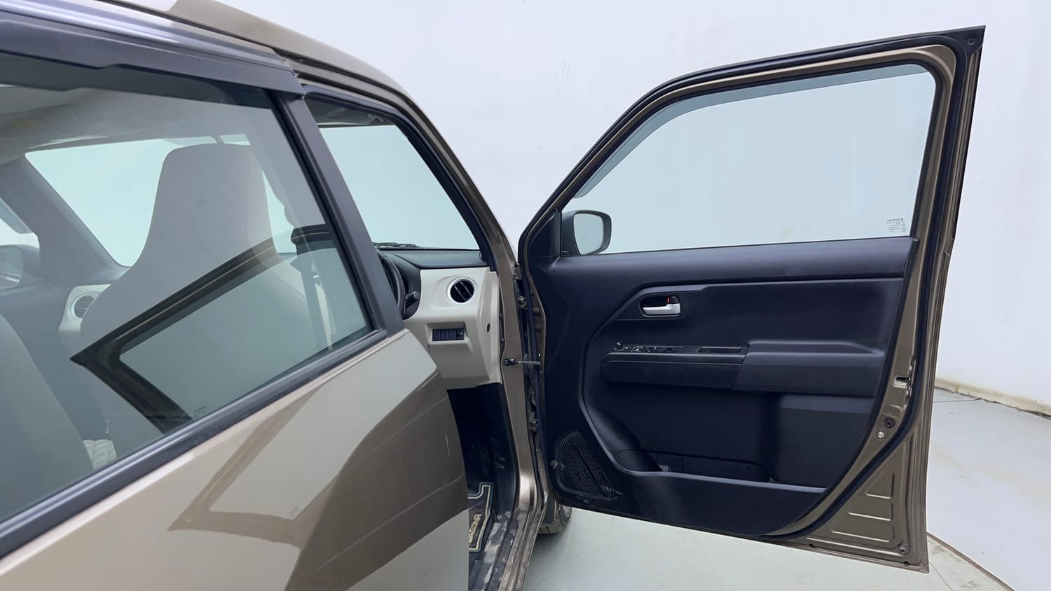 Used 2022 Maruti Suzuki Wagon R ZXi 1.2 Petrol Manual interior RIGHT FRONT DOOR OPEN VIEW