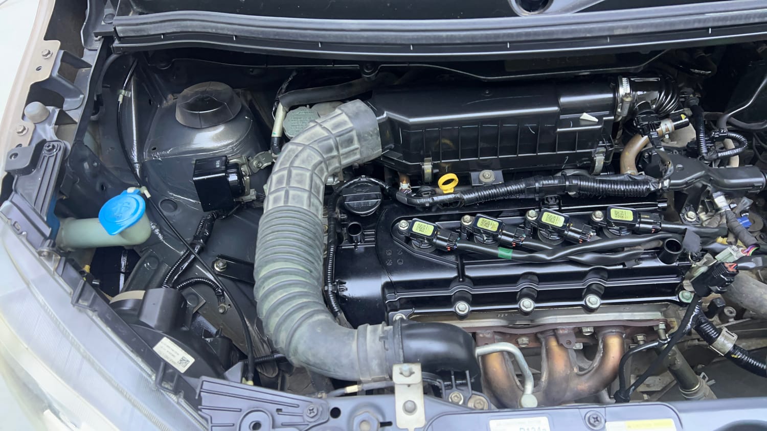 Used 2020 Maruti Suzuki Wagon R ZXi 1.2 Petrol Manual engine ENGINE RIGHT SIDE VIEW