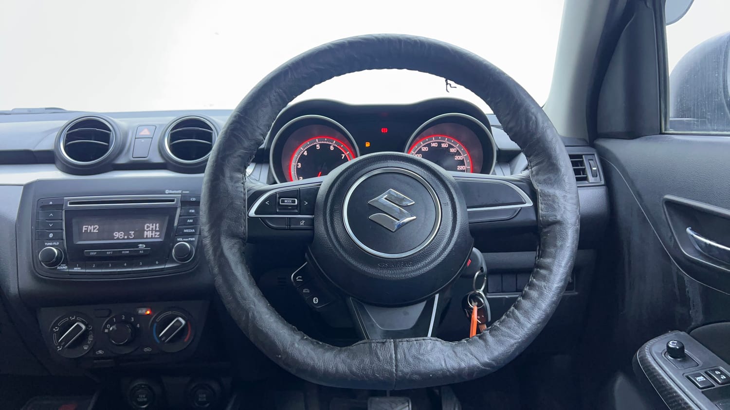 Used 2019 Maruti Suzuki Swift VXi AMT Petrol Automatic interior STEERING VIEW
