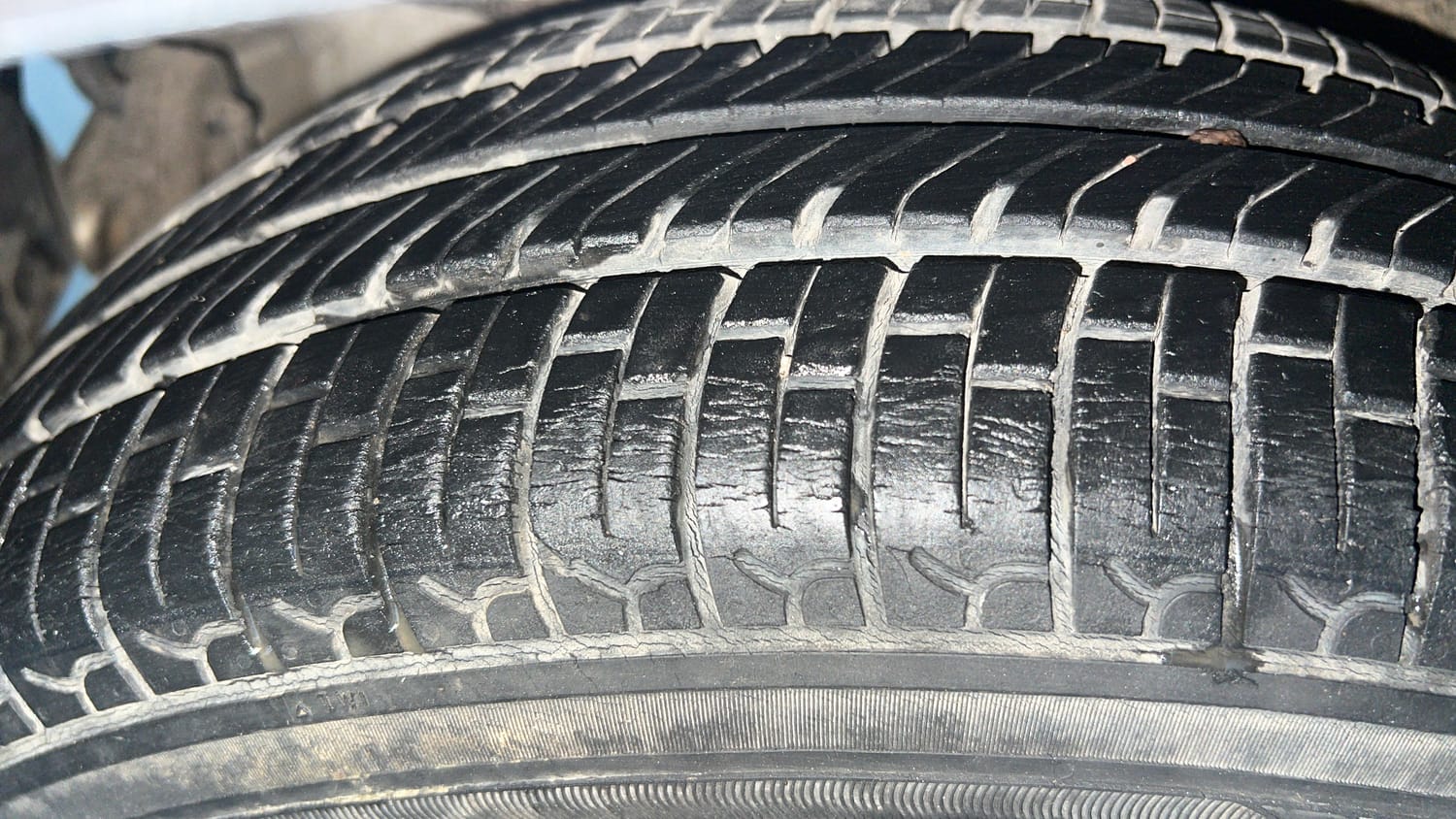 Used 2022 Hyundai Santro Sportz Petrol Manual tyres RIGHT REAR TYRE TREAD VIEW