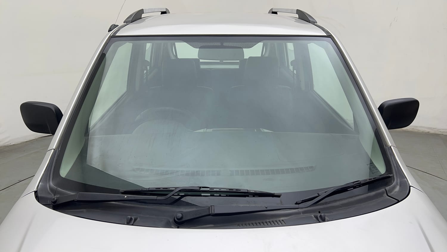 Used 2016 Maruti Suzuki Wagon R LXI Petrol Manual exterior FRONT WINDSHIELD VIEW