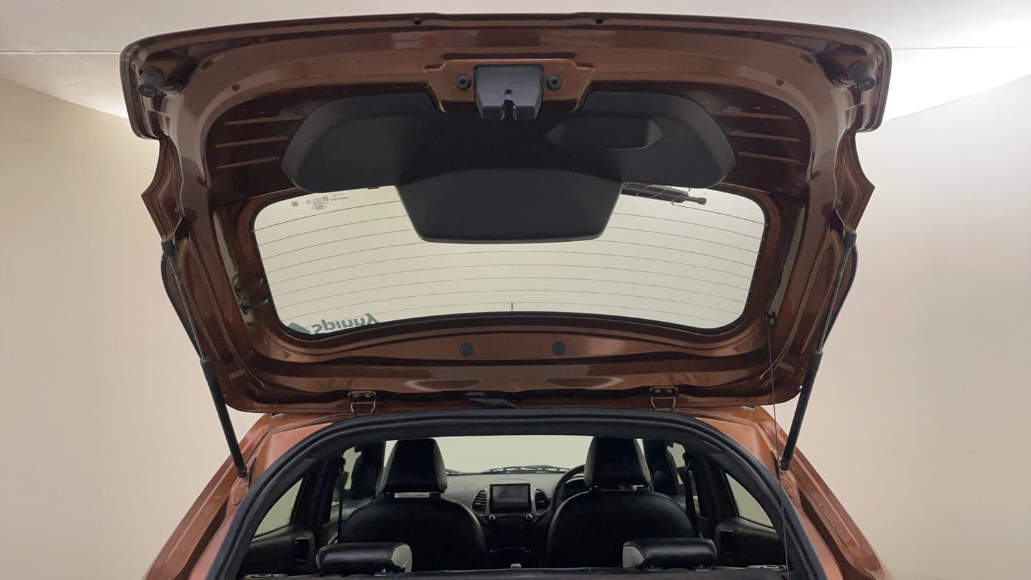 Used 2020 Ford Freestyle Titanium Plus 1.2 Ti-VCT Petrol Manual interior DICKY DOOR OPEN VIEW