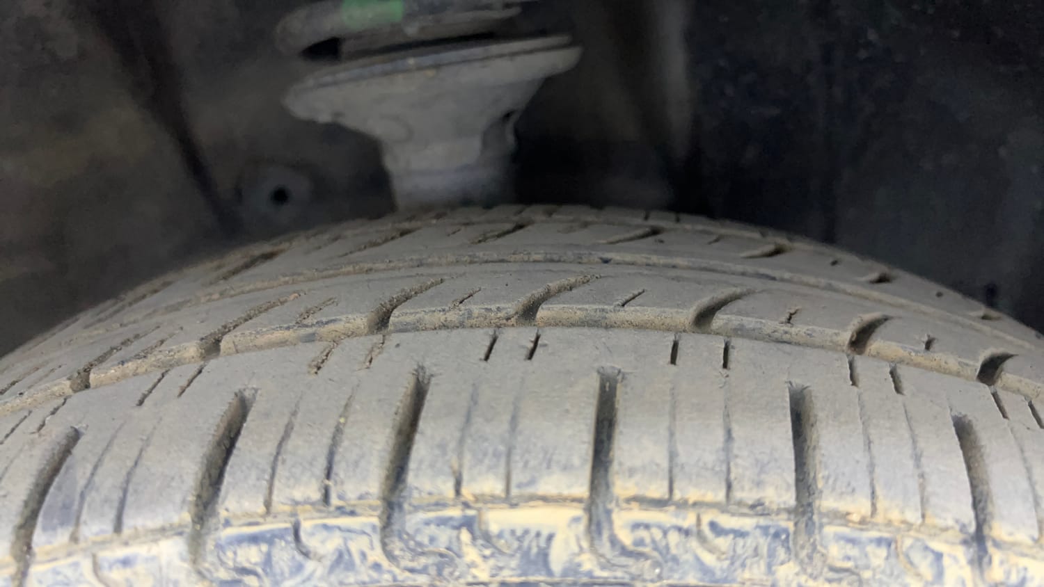 Used 2020 Maruti Suzuki Wagon R ZXi 1.2 Petrol Manual tyres RIGHT FRONT TYRE TREAD VIEW