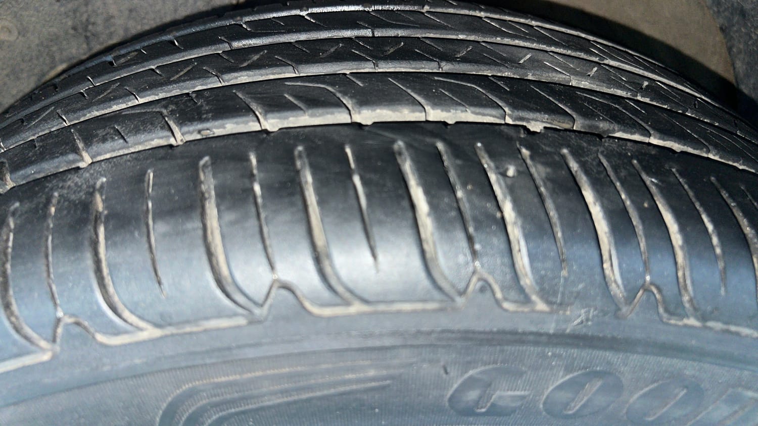 Used 2021 MG Motors Hector Sharp 1.5 Petrol Turbo DCT Petrol Automatic tyres LEFT FRONT TYRE TREAD VIEW