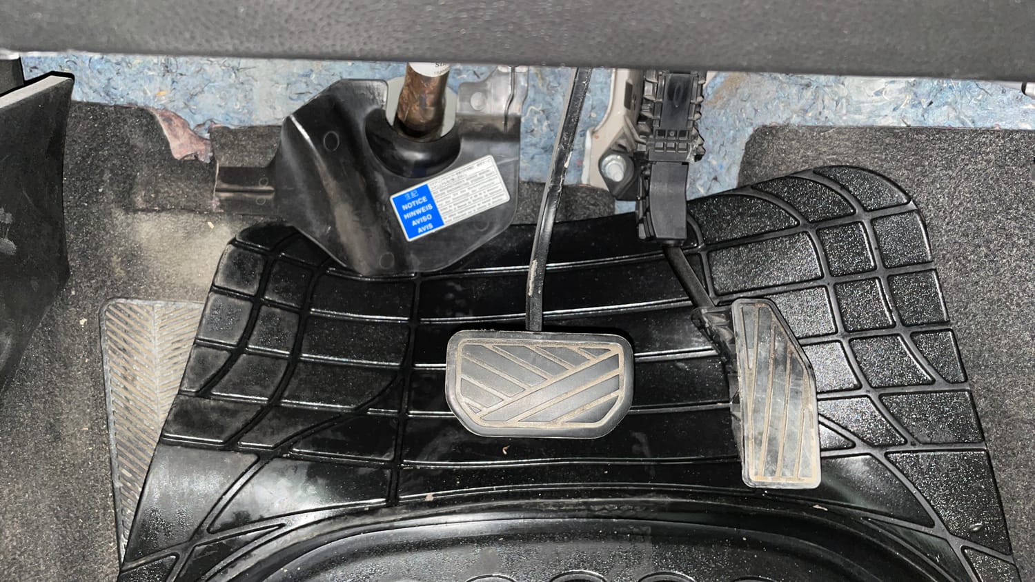 Used 2019 Maruti Suzuki Swift ZXi AMT Petrol Automatic interior PEDALS VIEW