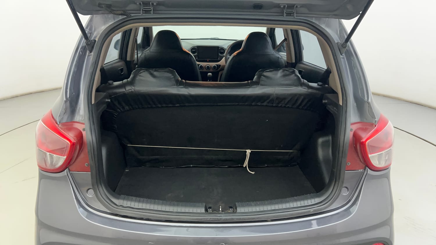 Used 2019 Hyundai Grand i10 Magna 1.2 Kappa VTVT Petrol Manual interior DICKY INSIDE VIEW