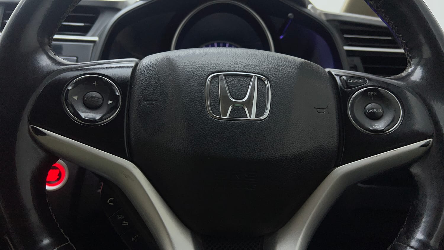 Used 2022 Honda Jazz VX CVT Petrol Automatic top_features Airbags