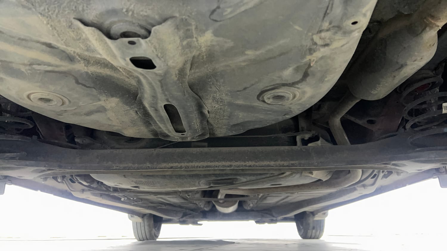 Used 2016 Maruti Suzuki Baleno Delta 1.2 AT Petrol Automatic extra REAR UNDERBODY VIEW (TAKEN FROM REAR)