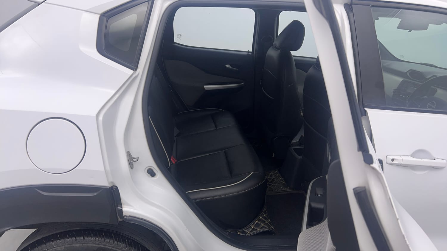 Used 2021 Nissan Magnite XL Petrol Manual interior RIGHT SIDE REAR DOOR CABIN VIEW