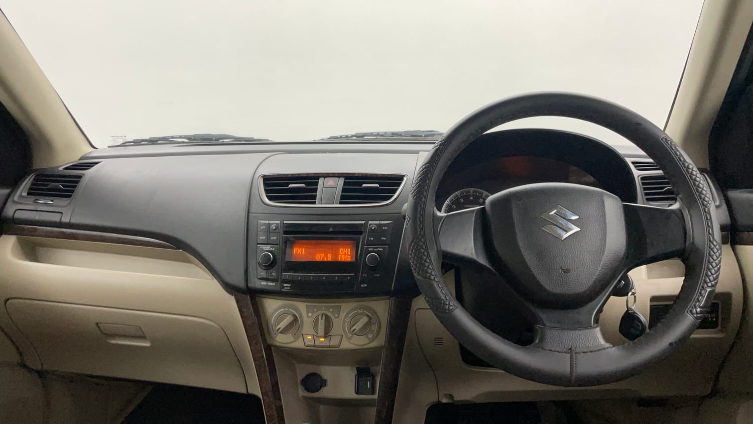 Used 2015 Maruti Suzuki Swift Dzire VXI Petrol Manual interior DASHBOARD VIEW