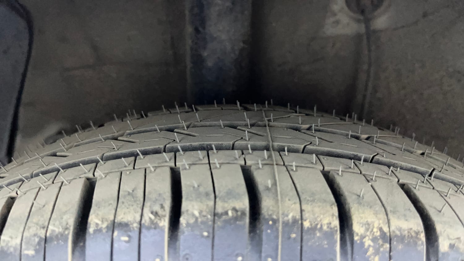 Used 2015 Hyundai Xcent S 1.2 (O) Petrol Manual tyres RIGHT REAR TYRE TREAD VIEW