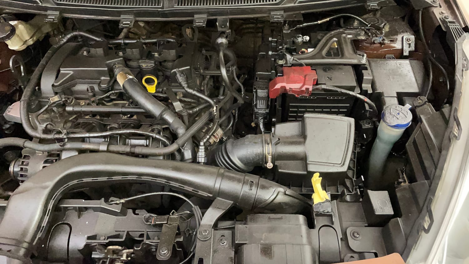 Used 2020 Ford Freestyle Titanium Plus 1.2 Ti-VCT Petrol Manual engine ENGINE LEFT SIDE VIEW