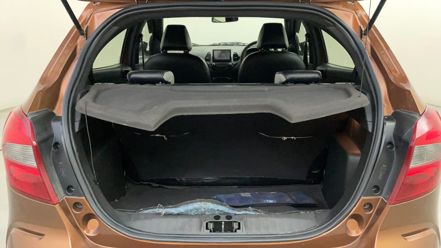 Used 2020 Ford Freestyle Titanium Plus 1.2 Ti-VCT Petrol Manual interior DICKY INSIDE VIEW