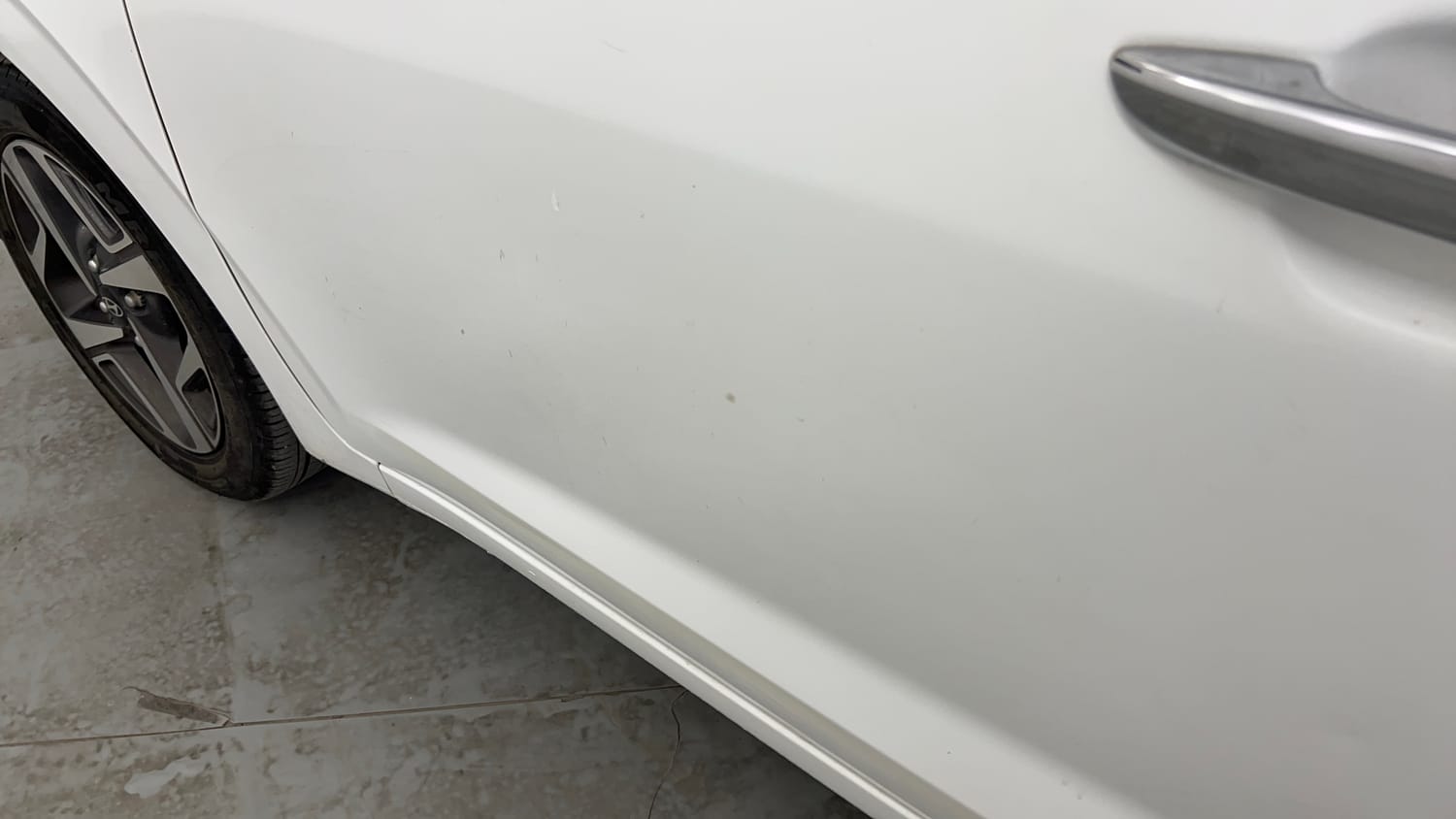 Used 2023 Hyundai Aura SX 1.2 CNG Cng Manual dents MINOR SCRATCH