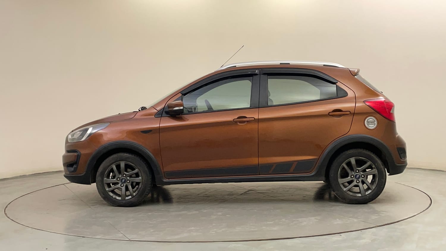 Used 2020 Ford Freestyle Titanium Plus 1.2 Ti-VCT Petrol Manual exterior LEFT SIDE VIEW