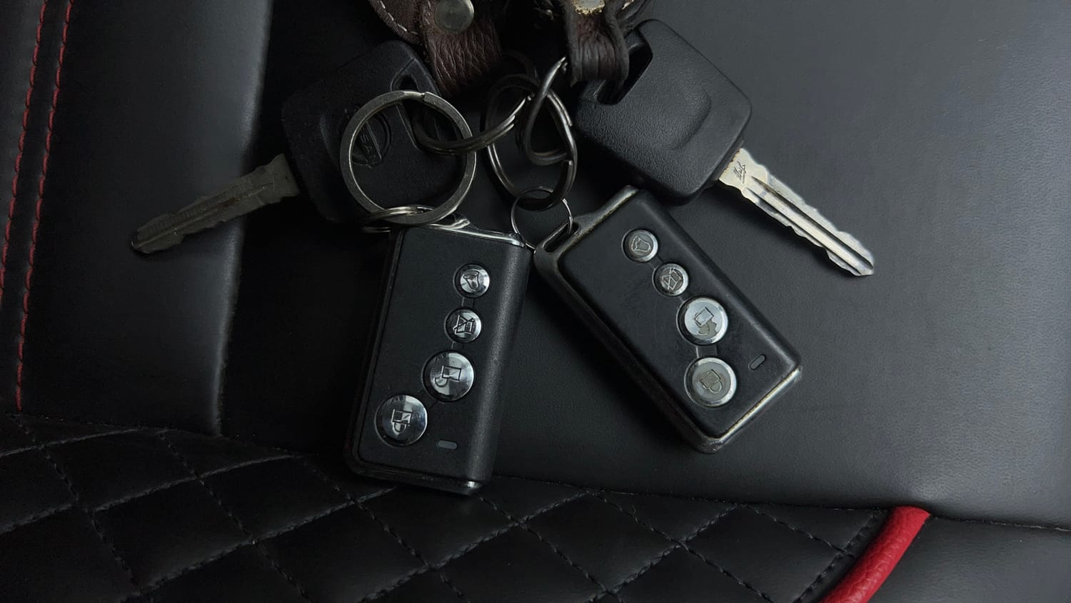 Used 2024 Nissan Magnite XE AMT Petrol Automatic extra CAR KEY VIEW