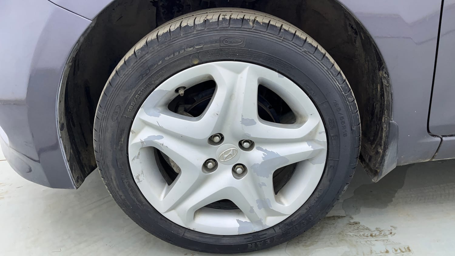 Used 2017 Hyundai Elite i20 Asta 1.2 Petrol Manual tyres LEFT FRONT TYRE RIM VIEW