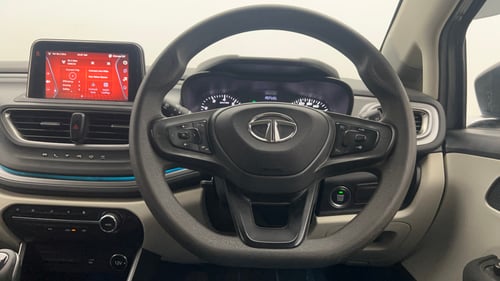 Used 2022 Tata Altroz XZ Petrol Petrol Manual interior STEERING VIEW