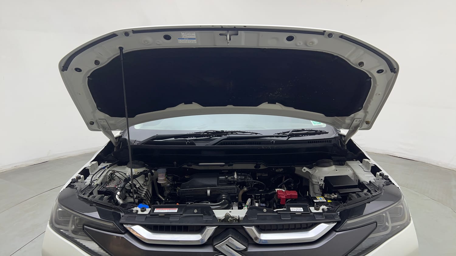 Used 2024 Maruti Suzuki Brezza ZXi Petrol Manual engine ENGINE & BONNET OPEN FRONT VIEW