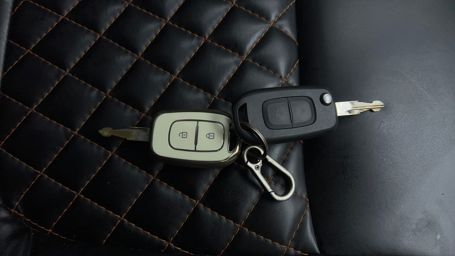 Used 2020 Renault Kwid CLIMBER 1.0 Petrol Manual extra CAR KEY VIEW