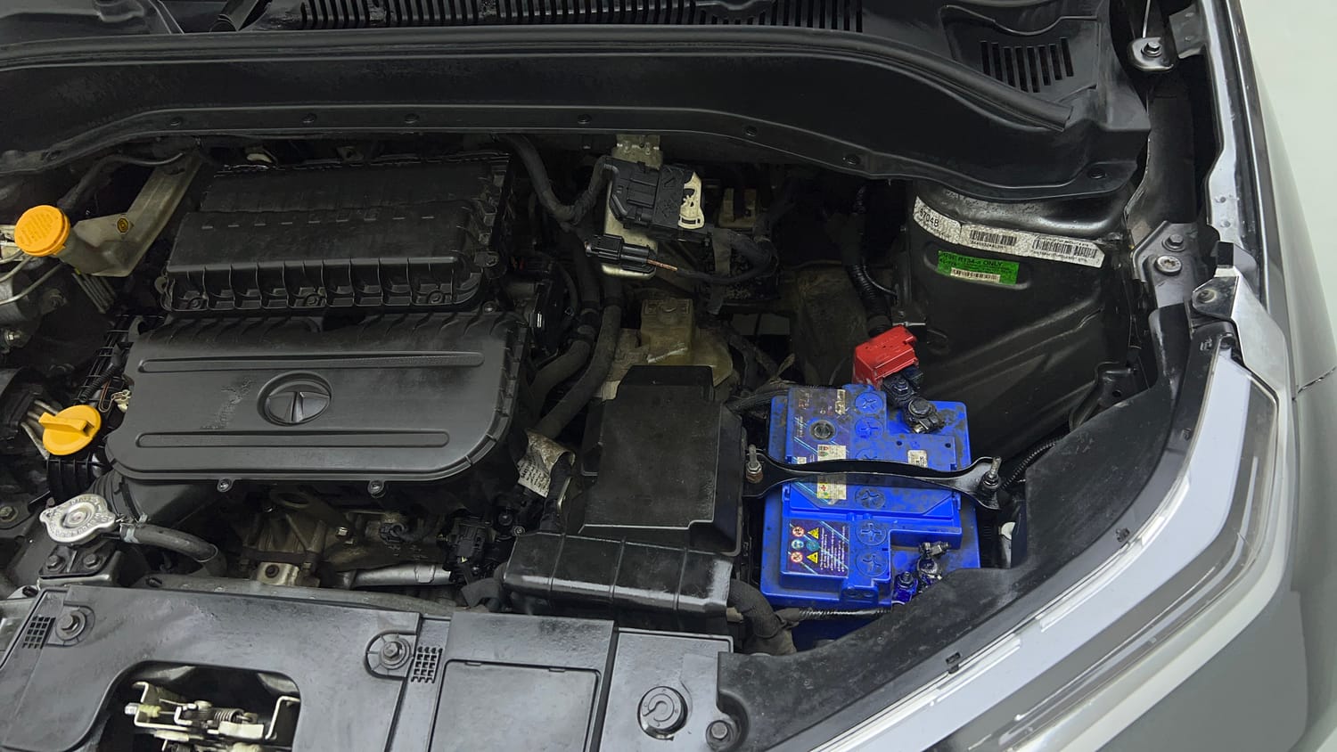 Used 2022 Tata Punch Accomplished AMT Petrol Automatic engine ENGINE LEFT SIDE VIEW