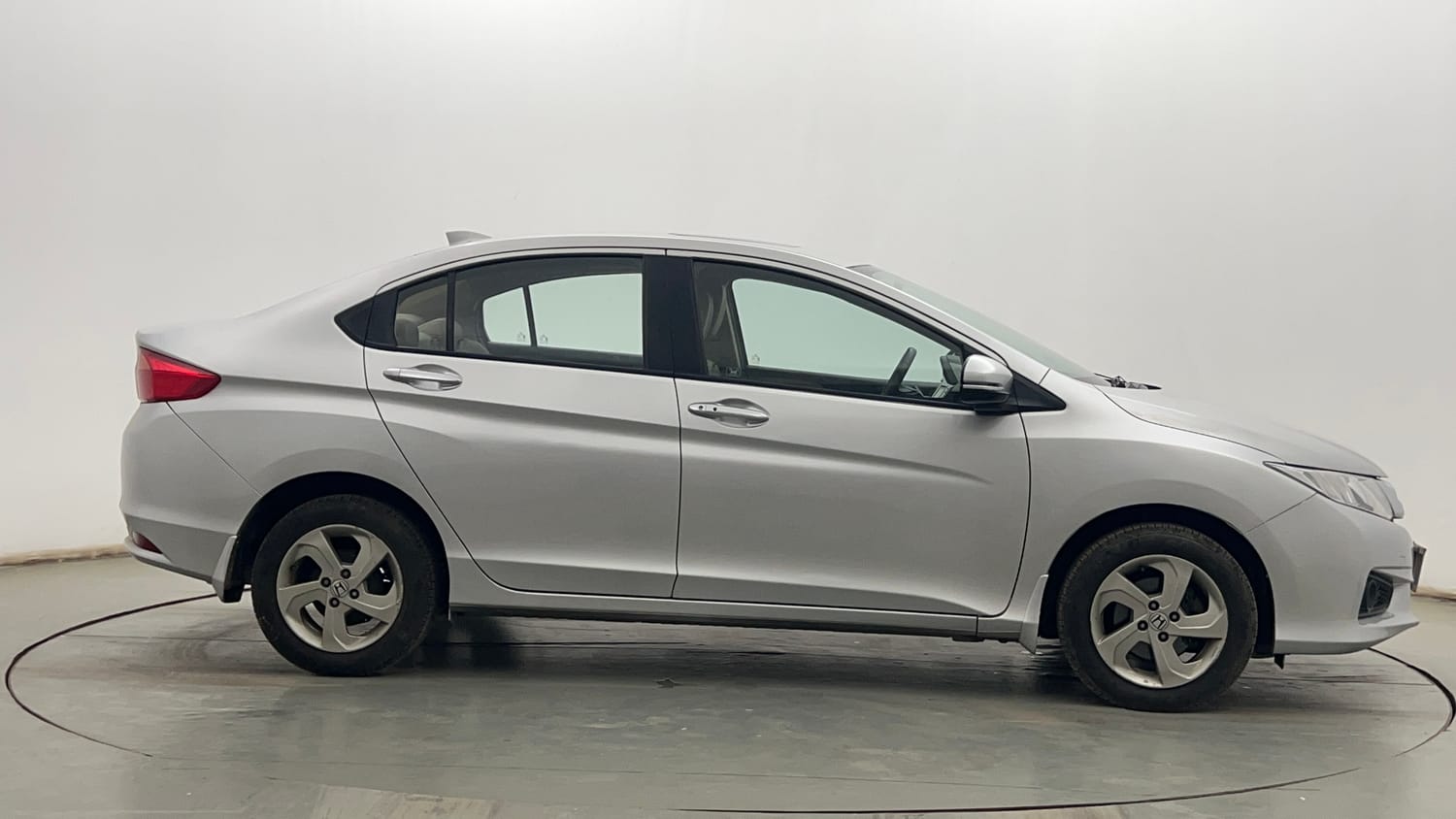 Used 2015 Honda City VX Petrol Manual exterior RIGHT SIDE VIEW