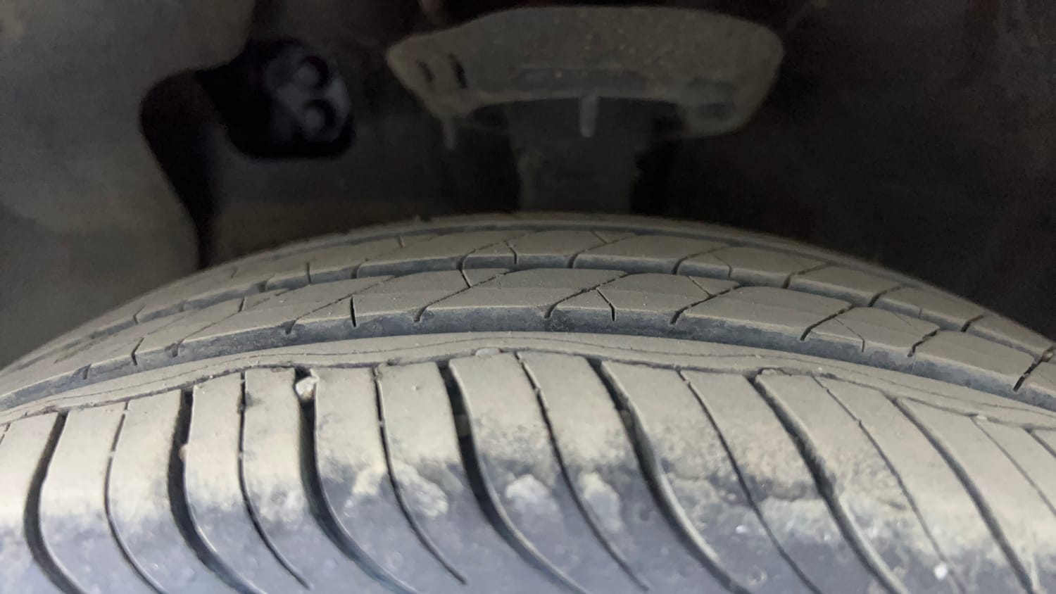 Used 2020 Hyundai Aura SX 1.2 Petrol Petrol Manual tyres LEFT FRONT TYRE TREAD VIEW